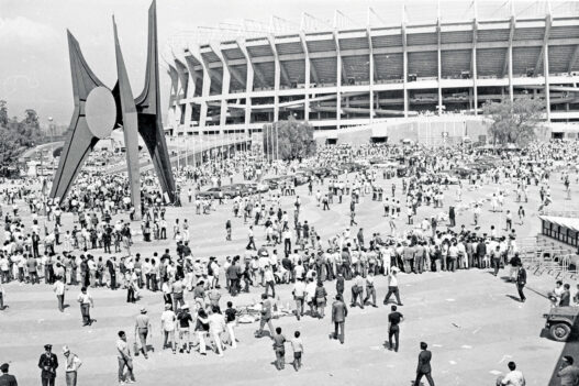 Das Aztekenstadion bei seiner Eröffnung.
